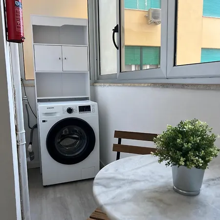 Apartment Sunny Sands Livorno
